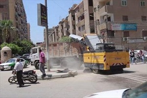 حملة مكبرة لرفع الإشغالات وإزالة التعديات بمناطق وشوارع متفرقة بالحي