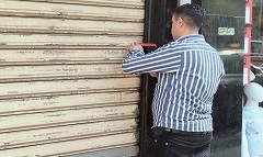 غلق وتشميع المحلات والمولات التجارية المخالفة لتغير النشاط