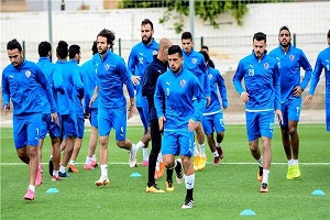 جروس يعقد محاضرة فنية مع لاعبي الزمالك استعدادا لنهضة بركان