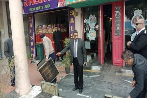 حملة ميدانية لرفع الإشغالات عن حي النزهة