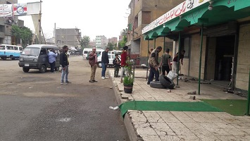 حملة لإزالة المخالفات بحي الشرابيه