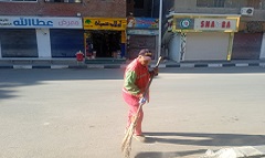 حملات نظافة مكثفة تعزز مظهر شوارع وميادين الحي