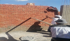 تنفيذ حملات إزالة لمخالفات البناء والتعديات بالحي