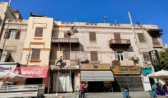 متابعة الاعمال الجارية لطلاء واجهات العقارات ببعض الشوارع بالحي