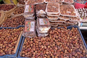 25% تخفيضًا على أسعار السلع الغذائية وياميش رمضان 