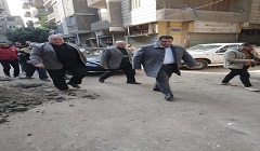 متابعة أعمال التطوير الجارية ببعض شوارع الحى