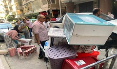 حملة لرفع الاشغالات ببعض الشوارع بالحي