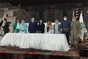 جولة محافظ القاهرة وتوزيع 3 آلاف شهادة "أمان" على المرأة المعيلة بالأسمرات