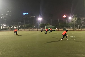 مركز شباب الجزيرة: هوكي الجزيرة يواصل التدريبات في الاجراءات الاحترازية للوقاية من كورونا