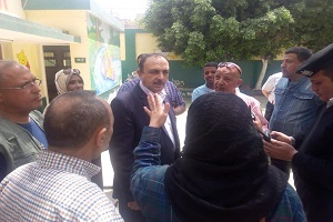 السيد رئيس الحي يتفقد اللجان الإنتخابية