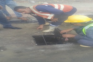 حملة لتطهير بالوعات المطر من اجل الشتاء