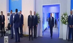 محافظ القاهرة يجري مقابلات للمتقدمين لشغل الوظائف القيادية