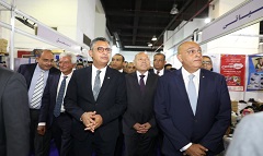 وزير التموين والتجارة ومحافظ القاهرة يفتتحان معرض أهلًا مدارس