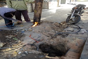 إحلال وتجديد أعمدة الإنارة بشوارع الحي