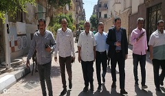     متابعة أعمال الرصف والتطوير الجارية بنطاق الحي 
