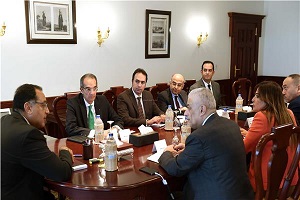 وزير الاتصالات: إنجاز 77% من مشروع توصيل الإنترنت للمدارس الحكومية