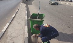 رفع مخلفات رتش مشروع الصرف الصحي  من مساكن الاميريه 