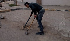 رفع الحواجز الحديدية من بعض الشوارع بالحي