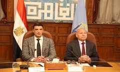 وزير الصناعة ومحافظ القاهرة يعقدان حواراً مع مستثمري منطقة شق الثعبان
