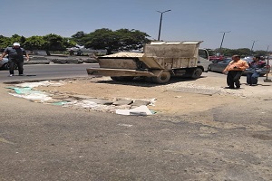 حي طره ينفذ حملة لرصف نفق كوتسيكا ودهان كورنيش النيل