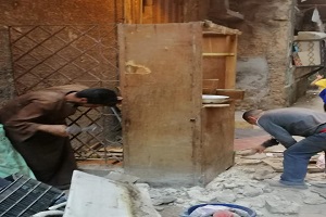 إزالة كشك مخالف بعطفة السمان