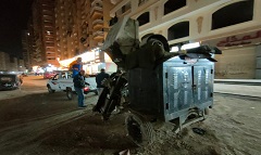 مصادرة خلاطة مستخدمة في بناء مخالف بشارع محمد جلال