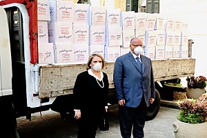 محافظ القاهرة: توزيع سلع أساسية تكفي شهر على المرأة المعيلة