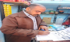فرق تجوب شوارع الحي لتقديم تيسيرات الحصول على تراخيص المحال 
