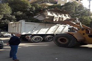 حي حلوان يشن حملات مكبرة على الشوارع والميادين لرفع الإشغالات