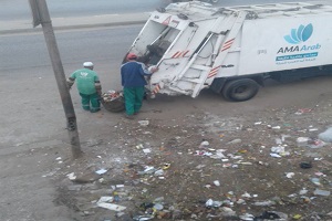 حملة نظافة بمنطقة التكاسي