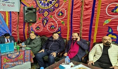 حضور مأدبة سحور بنطاق الحي 