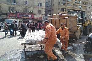 حملة لرفع الإشغالات بقيادة رئيس الحي