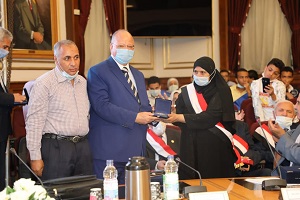 محافظة القاهرة تكرم أسر شهداء القوات المسلحة بندوة "رجال صنعوا النصر"