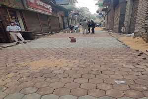 تركيب بلاط انترلوك بشارع القبيلة
