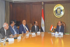 نصار يبحث مع اتحاد المستثمرين سبل تطوير القطاع