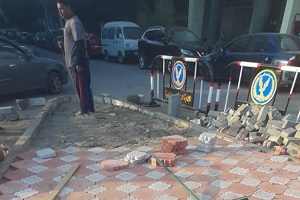 تطوير ورفع كفاءة الارصفة امام نادي هليوبوليس