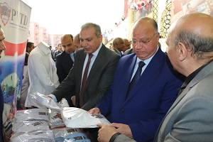 محافظ القاهرة يفتتح معرض مبدعي الأسمرات