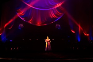 أم كلثوم تضيء مسرح الأوبرا بتقنية "هولوجرام" بعد 45 عامًا على رحيلها