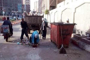 حملات نظافة ورفع القمامة والمخلفات بشوارع الحي