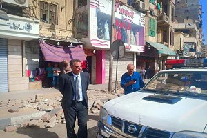 حملة لرفع الاشغالات والتصدي للبناء المخالف بحي السيدة زينب