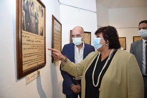 وزيرة الثقافة: ثروت عكاشة عبقرية أعادت صياغة وجدان المصريين