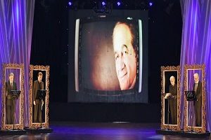 وزيرة الثقافة تُكرم اسم الفنان محمود ياسين بـ "الحلم" على المسرح القومي