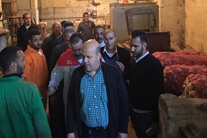 متابعة رئيس الحي للأسواق