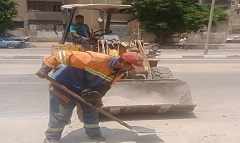 متابعة اعمال النظافة والتجريد بشارع جمال عبد الناصر