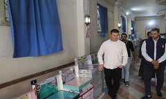 تفقد رئيس الحي معرض اليوم الواحد للسلع  بدار مناسبات أبو السعود