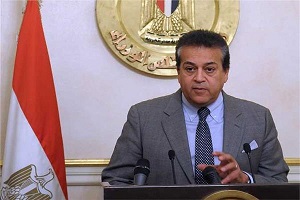 عبد الغفار يفتتح تجديدات طب عين شمس والدمرداش الجامعي