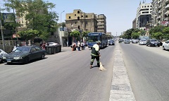 حملات نظافة ببعض شوارع الحي