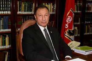الخطيب يجتمع مع مجلس أمناء قناة الأهلي
