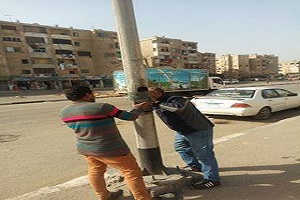 تركيب أغطية لبعض اعمدة الانارة بحي السلام ثان 