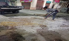 التعامل مع هبوط أرضي بشارع سكة الظاهر